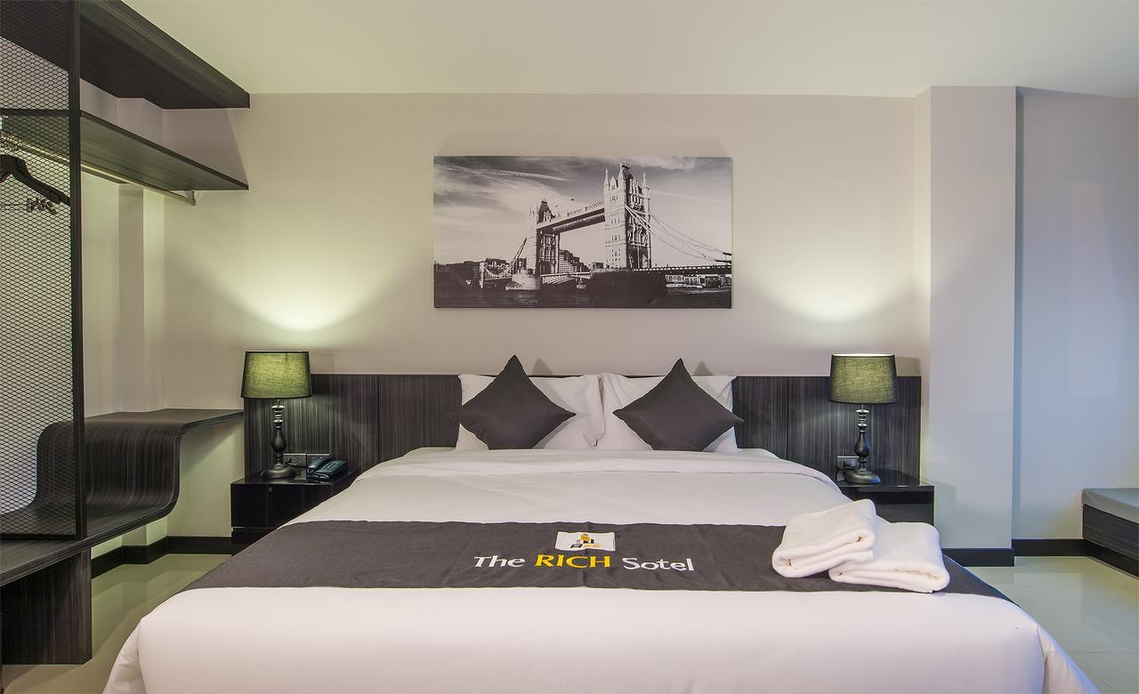 เดอะ ริช โซเทล Hotel Krabi ภายนอก รูปภาพ